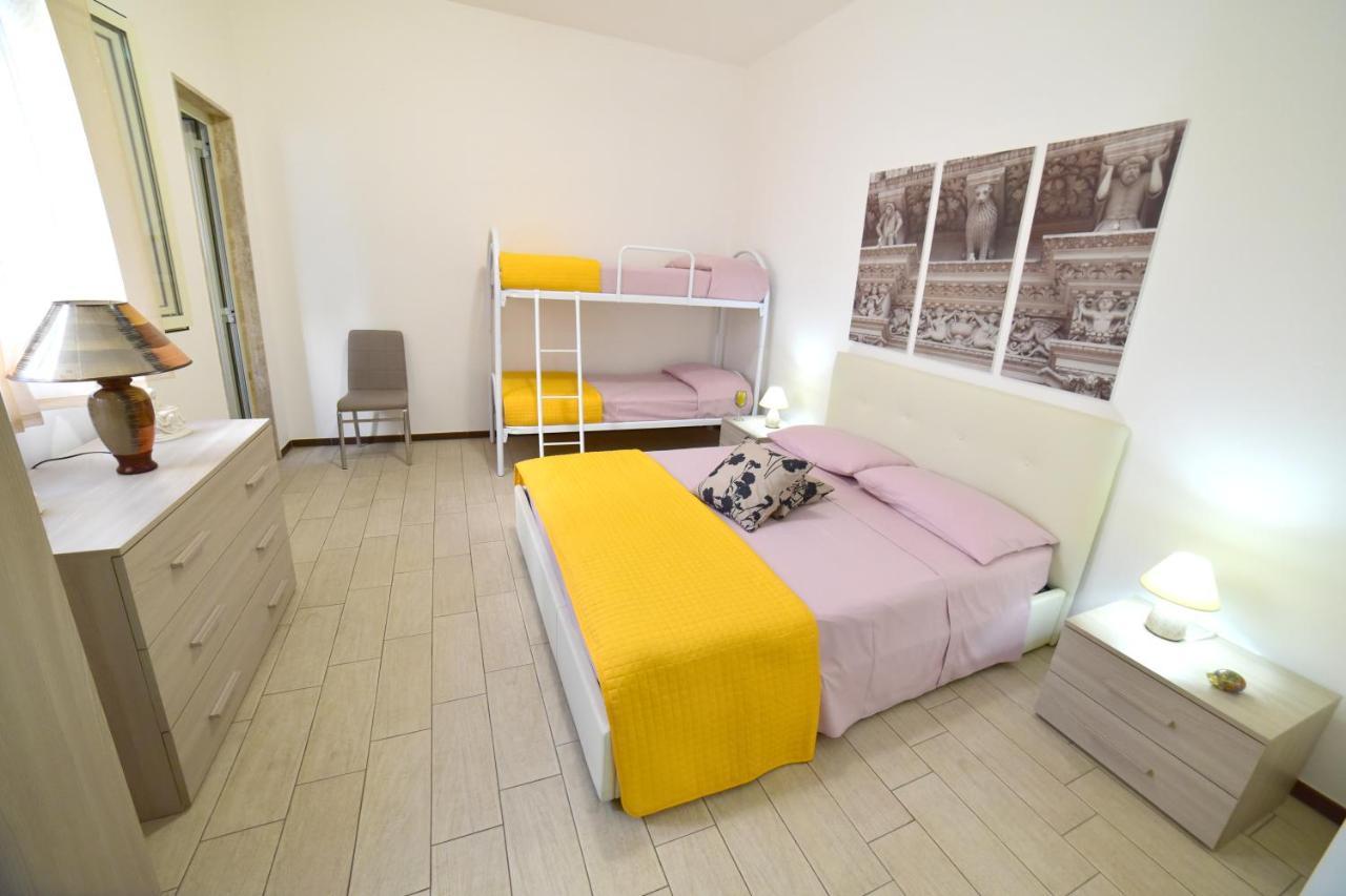 Case Vacanza Via Mozart Porto Cesareo Exterior foto